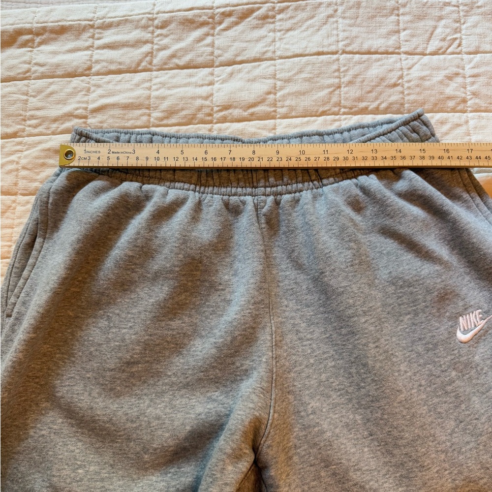 Nike Men’s Sportswear Club Fleece Jogger Pants Heather Gray Elastic Waist Sz XL - Picture 10 of 11